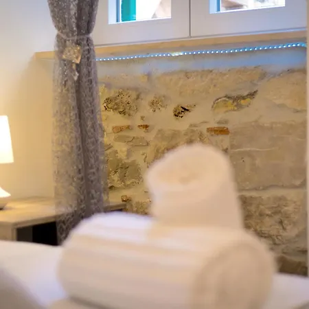 Luxe Diocletian Stones Centre Apartamento