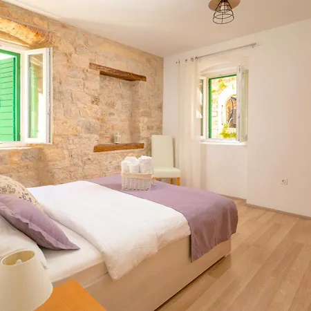 Appartamento Luxe Diocletian Stones Centre