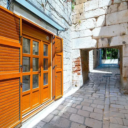 Luxe Diocletian Stones Centre Appartamento