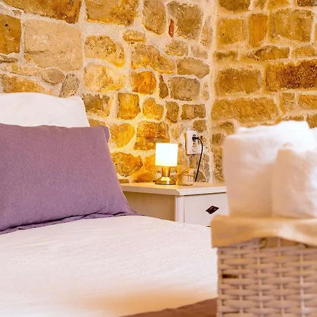 Luxe Diocletian Stones Centre Appartamento *